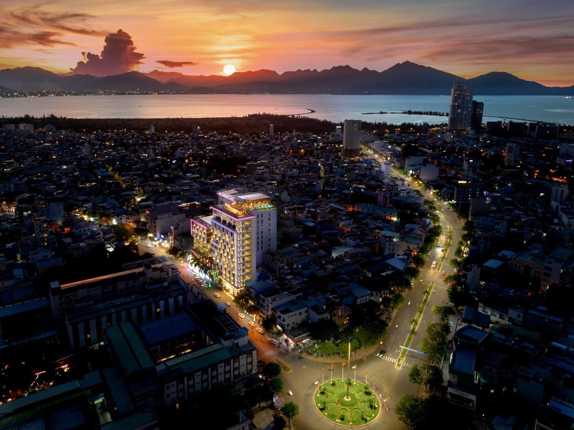 New Orient Hotel Da Nang Eksteriør billede